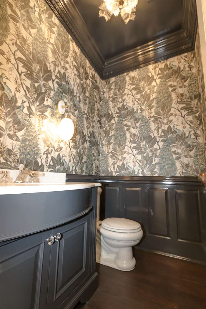 Bathroom Interior Painting