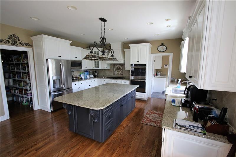 Kitchen Cabinet Painting